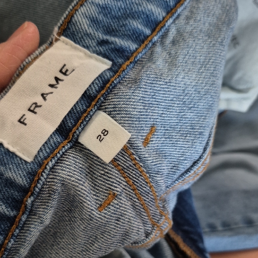 Frame High And Tight Denim - Picture 6 of 6
